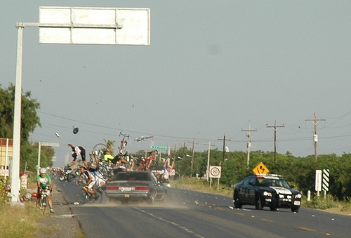 mexico-cyclist-car.jpg