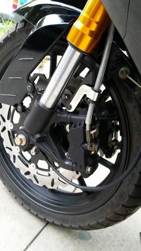 ZEV M-13 front brake.jpg